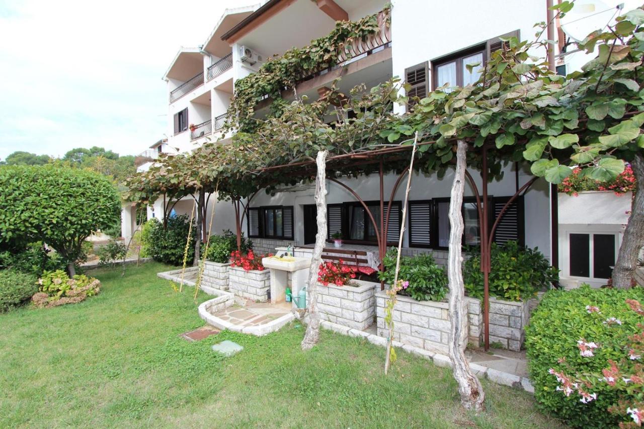 Apartments Daria Rovinj Exterior photo